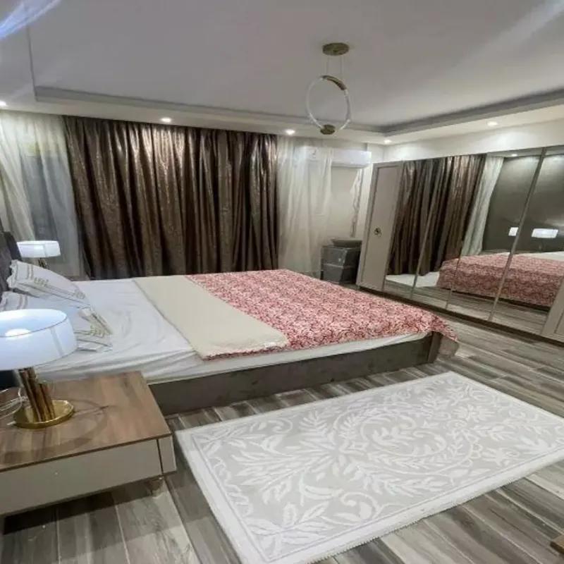 شقة للبيع بمساحة 162 متر و 3 غرف في التجمع الخامس القاهرة - صورة 3