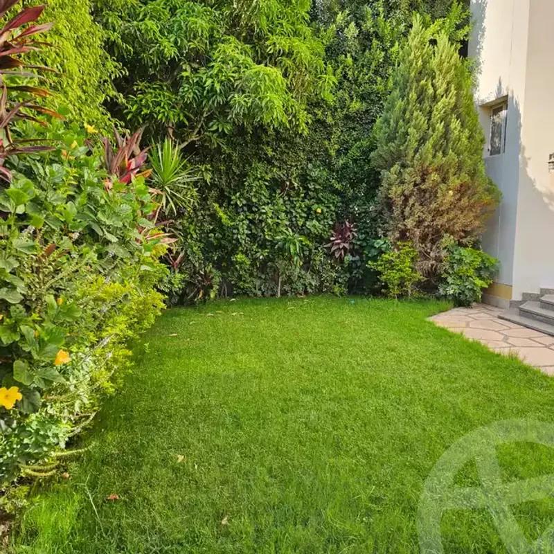 فيلا للبيع بمساحة 220 متر و 4 غرف في  القاهرة