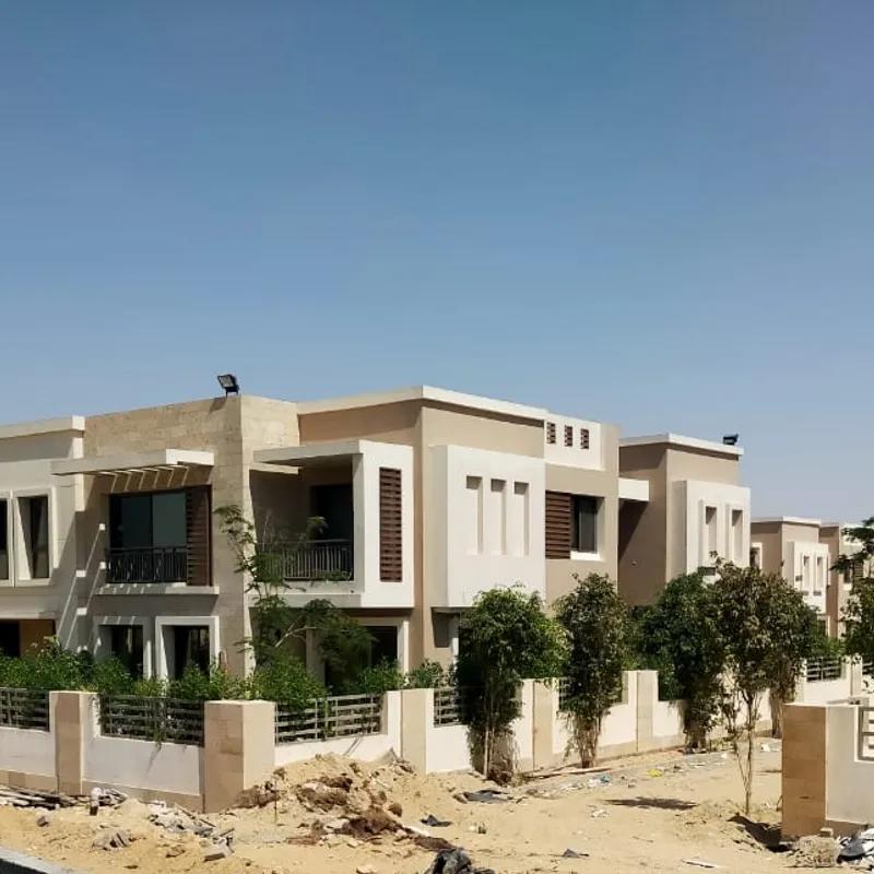 شقة للبيع بمساحة 175 متر و 3 غرف في التجمع الخامس القاهرة - صورة 3