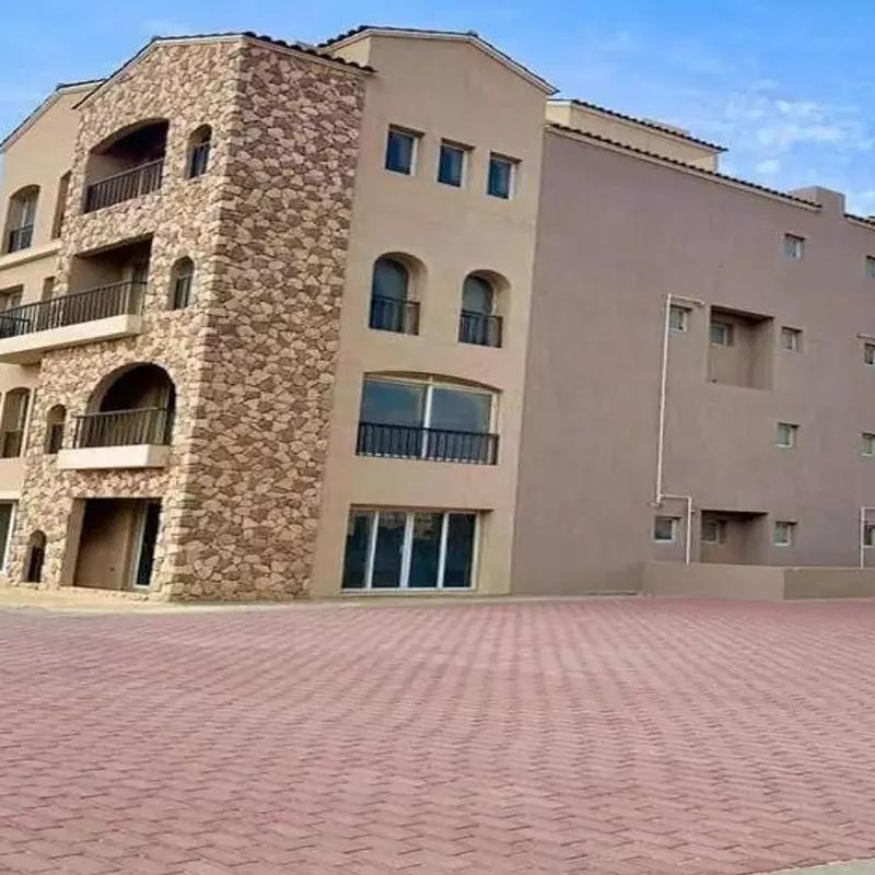 شقة للبيع بمساحة 135 متر و غرفتان في  مدينة المستقبل القاهرة