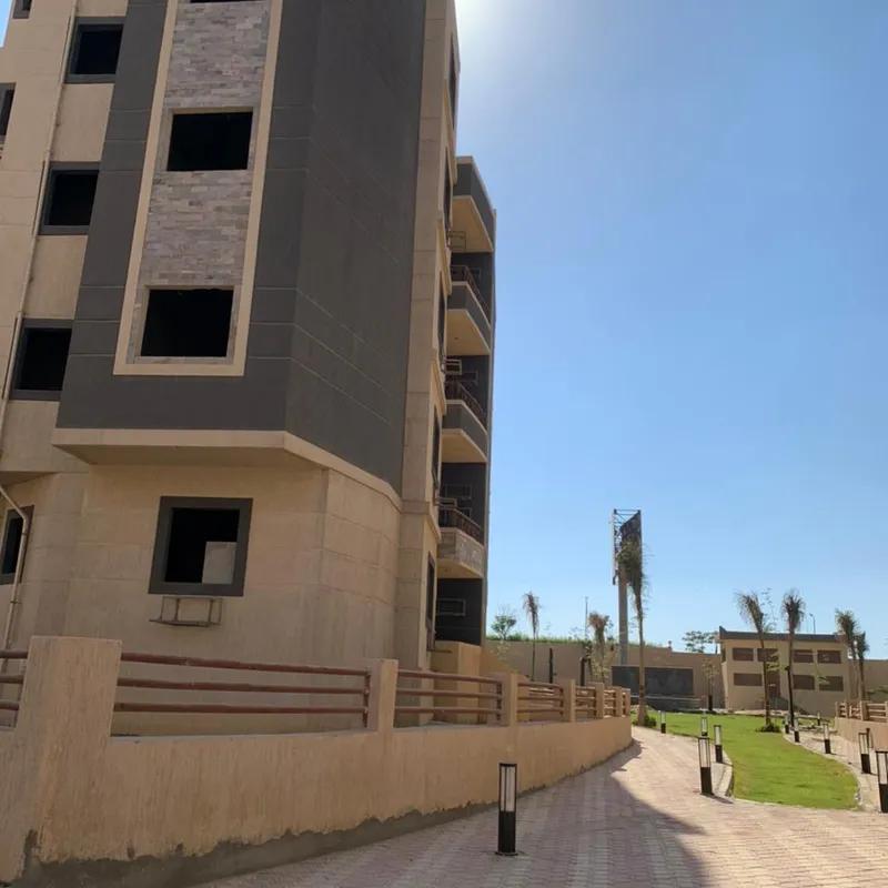 شقة للبيع بمساحة 140 متر و غرفتان في التجمع الخامس القاهرة - صورة 4