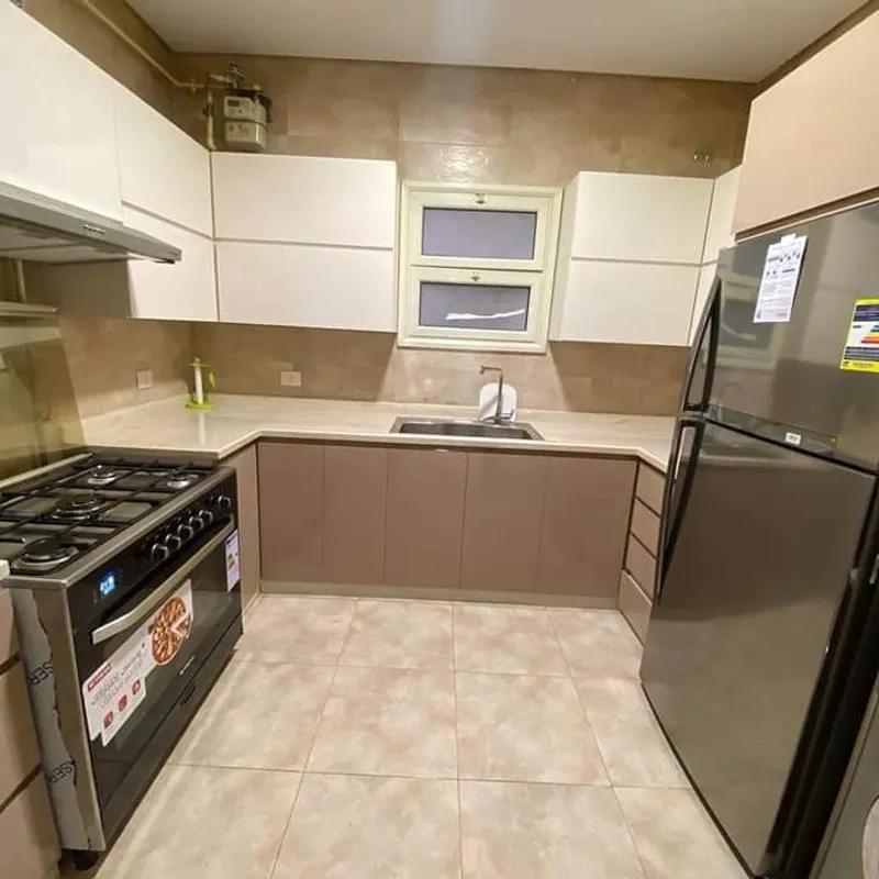 شقة للبيع بمساحة 6,860,000 متر و 3 غرف في التجمع الخامس القاهرة - كل الصور