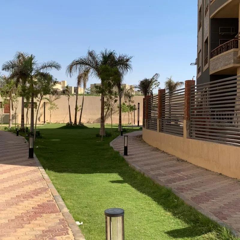 شقة للبيع بمساحة 110 متر و غرفتان في التجمع الخامس القاهرة - صورة 4