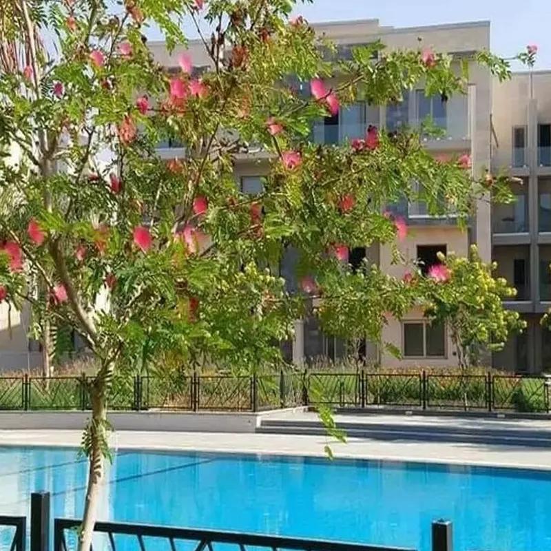 شقة للبيع بمساحة 133 متر و غرفتان في التجمع الخامس القاهرة