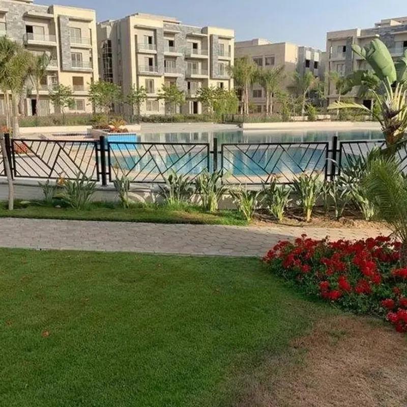 شقة للبيع بمساحة 133 متر و غرفتان في التجمع الخامس القاهرة