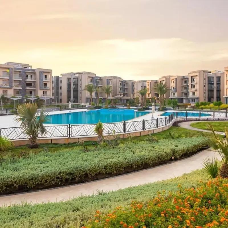 شقة للبيع بمساحة 200 متر و غرفتان في التجمع الخامس القاهرة - صورة 3