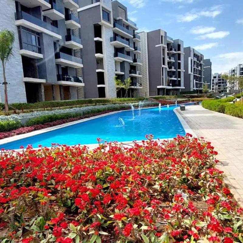 شقة للبيع بمساحة 110 متر و 3 غرف في التجمع الخامس القاهرة