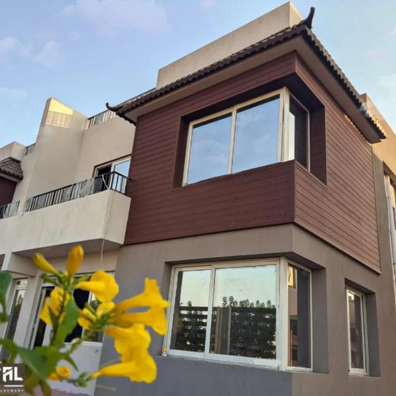 فيلا للبيع بمساحة 255 متر و 4 غرف في العبور القاهرة - صورة 3