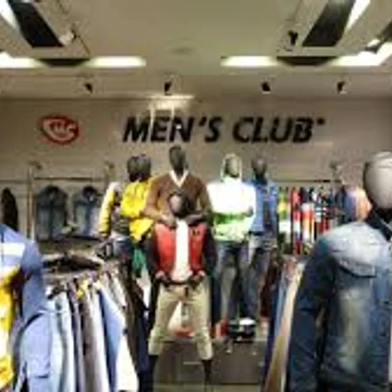 Retail for sale with an area of 100 meters in New Qena  