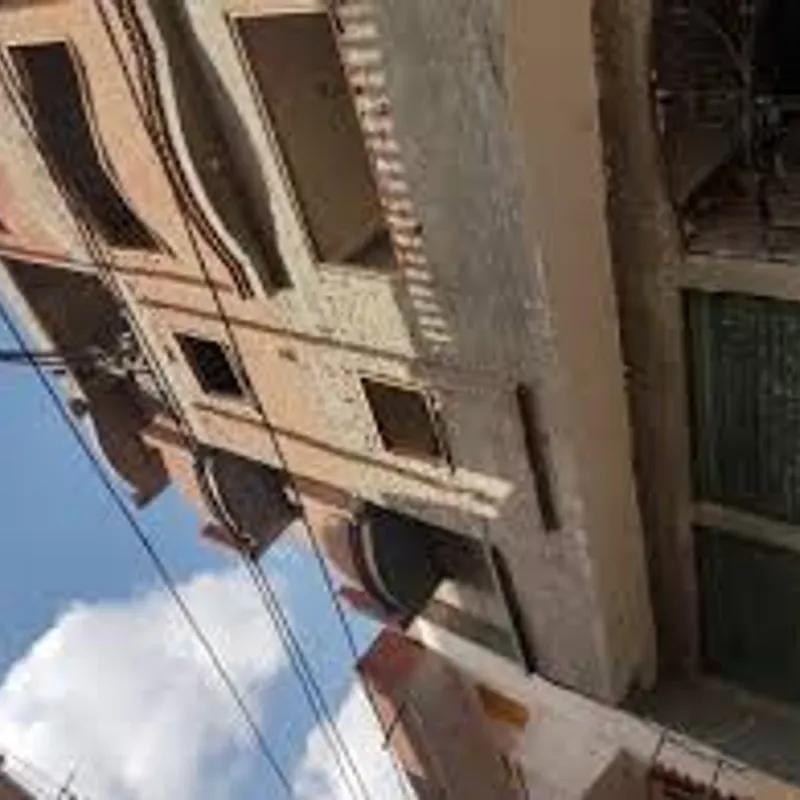 Building for sale with an data.area 100 meters and 2 room in  Qena Cairo  - Image 3