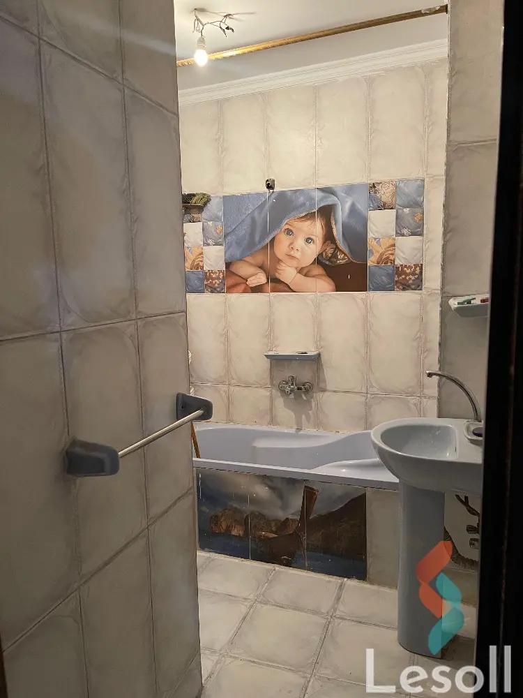 شقة للايجار السنوي بمساحة 120 متر و 3 غرف في عين شمس القاهرة