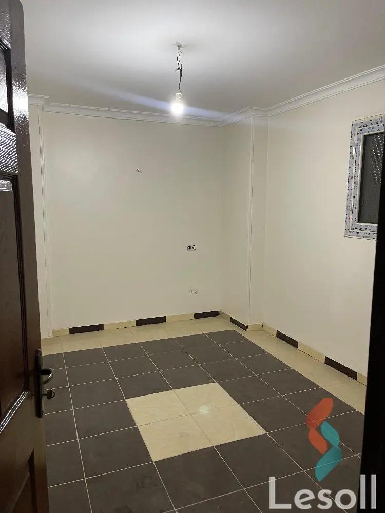 شقة للايجار السنوي بمساحة 120 متر و 3 غرف في عين شمس القاهرة