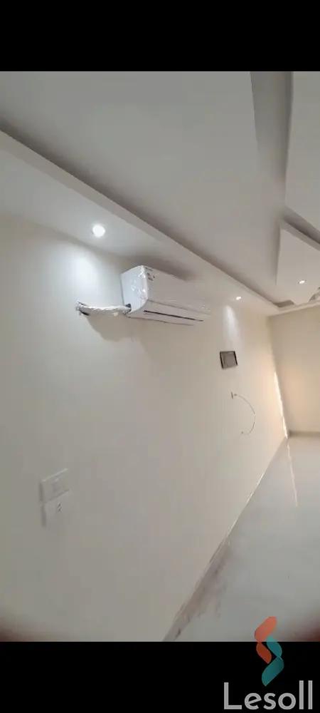 Apartment for monthly rent with an data.area 200 meters and 3 rooms in Nasr City Cairo  - Image 4