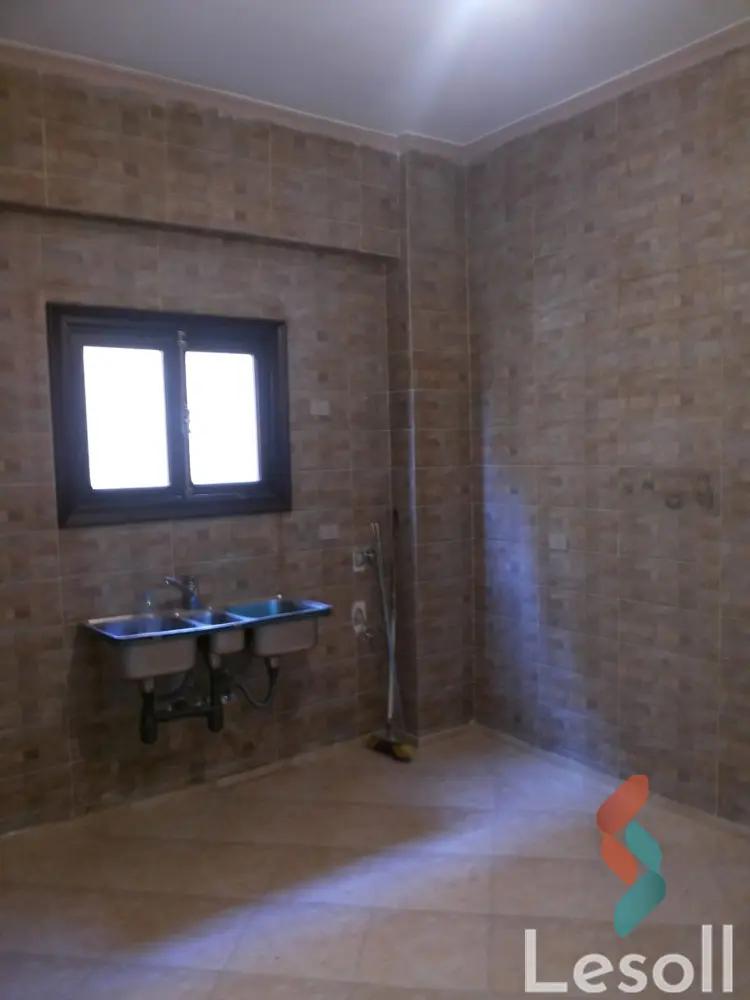 شقة للبيع بمساحة 200 متر و 3 غرف في التجمع الاول القاهرة - كل الصور