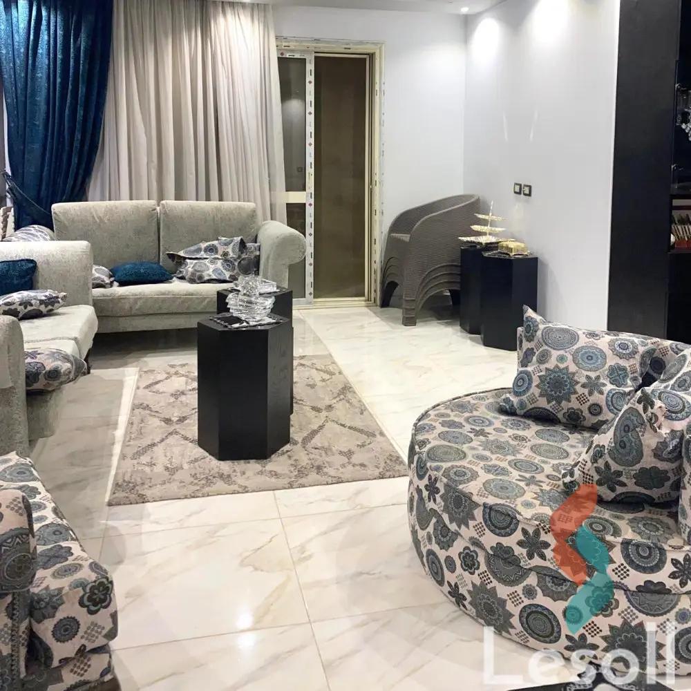 شقة للبيع بمساحة 205 متر و 3 غرف في المعادى القاهرة