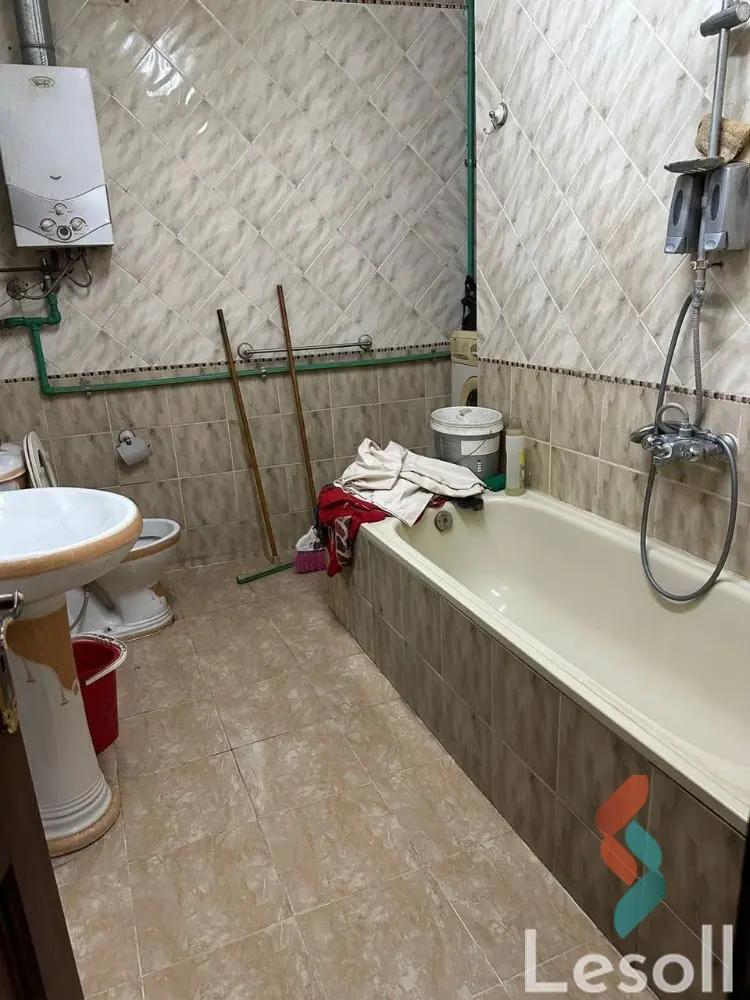 Apartment for sale with an data.area 140 meters and 3 data.rooms in  Masr Al Qadima Cairo 