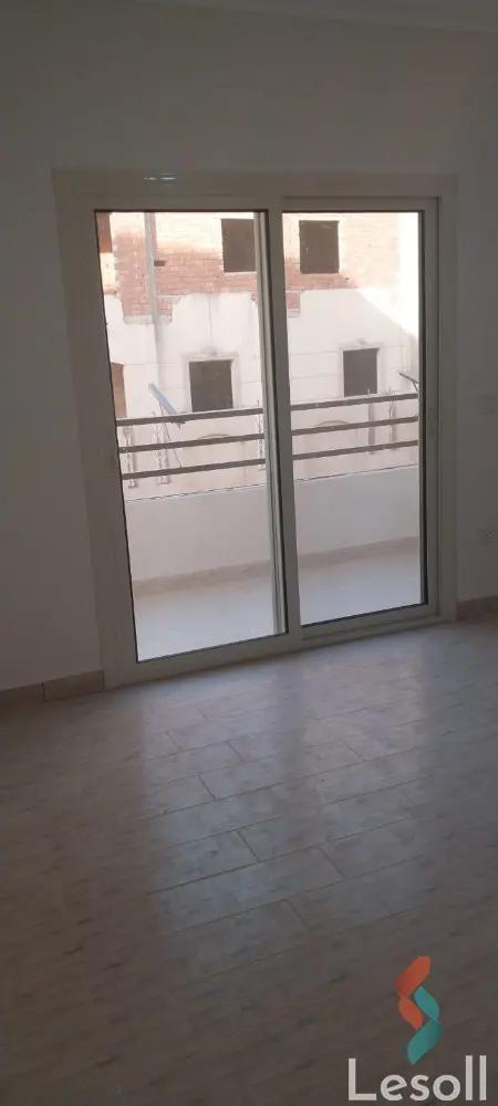 شقة للبيع بمساحة 180 متر و 3 غرف في التجمع الخامس القاهرة - كل الصور