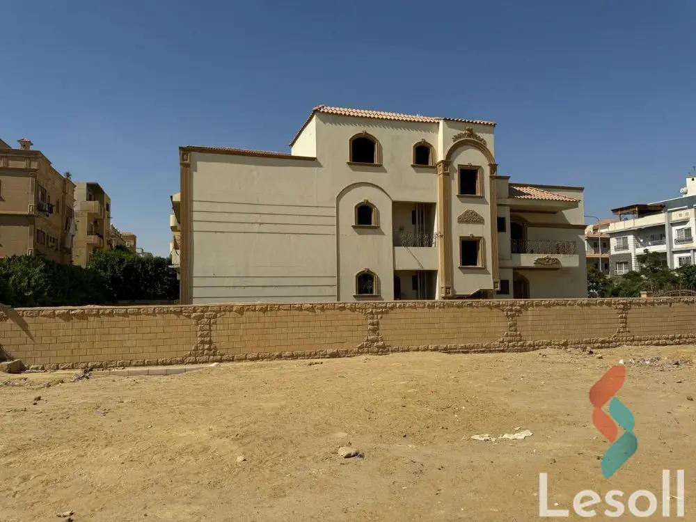 فيلا للبيع بمساحة 825 متر و 13 غرف في 6 اكتوبر الجيزة