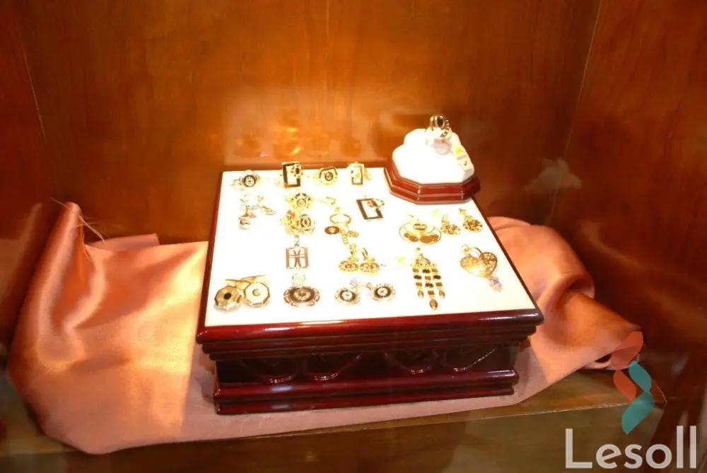 محل للبيع بمساحة 85 متر و 1 غرف في القاهرة الجديدة القاهرة