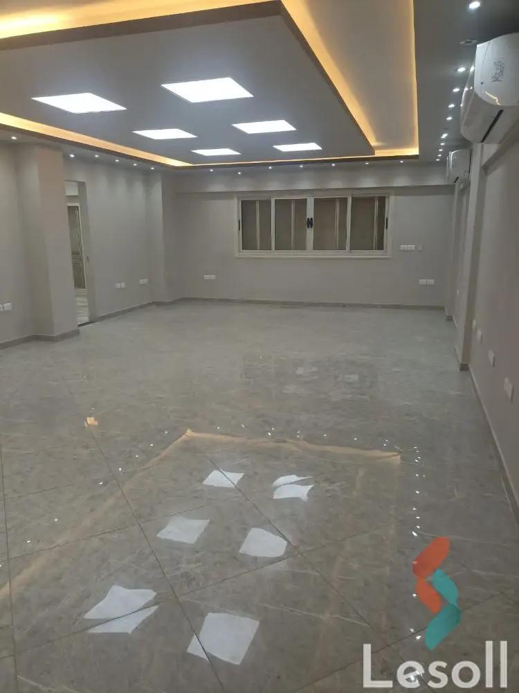 مكتب  للايجار بمساحة 200 متر و 3 غرف في مصر الجديدة القاهرة