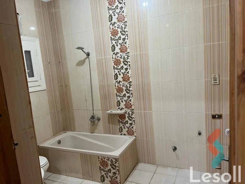 شقة للايجار السنوي بمساحة 175 متر و 3 غرف في شبين الكوم المنوفية