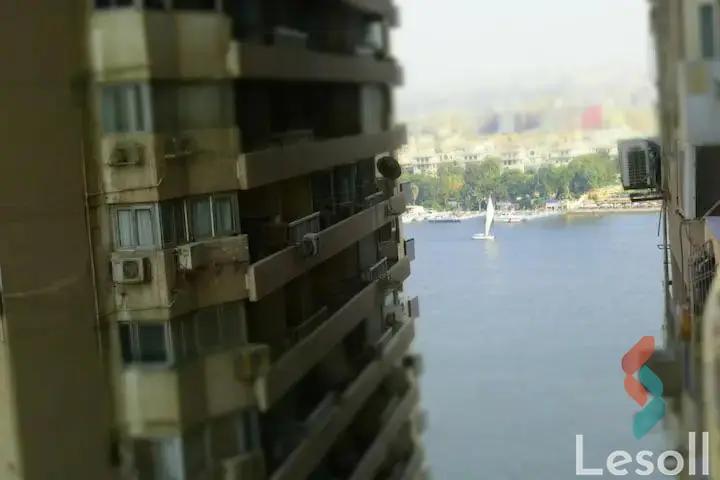 شقة للبيع بمساحة 336 متر و 4 غرف في  ميدان الجيزة الجيزة