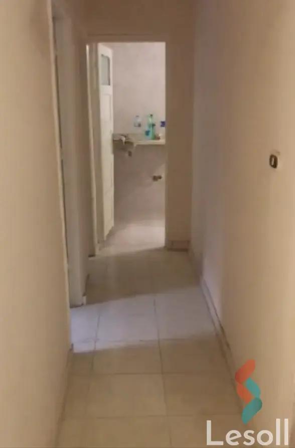 شقة للبيع بمساحة 100 متر و غرفتان في  العجمي الاسكندرية