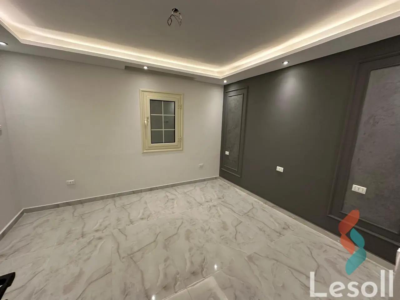 شقة للبيع بمساحة 220 متر و 3 غرف في  المهندسين الجيزة - صورة 2