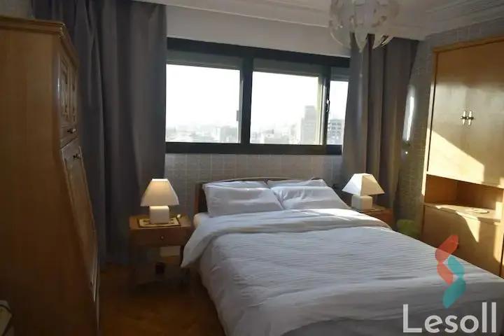 شقة للبيع بمساحة 336 متر و 4 غرف في  ميدان الجيزة الجيزة