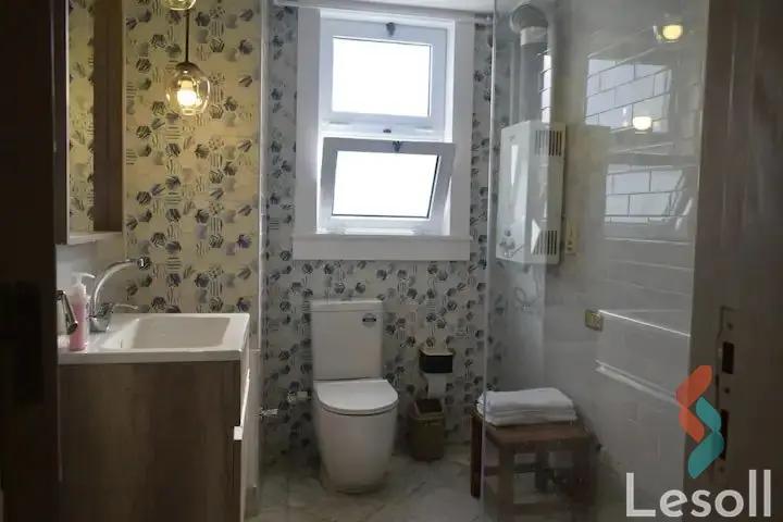 شقة للبيع بمساحة 336 متر و 4 غرف في  ميدان الجيزة الجيزة