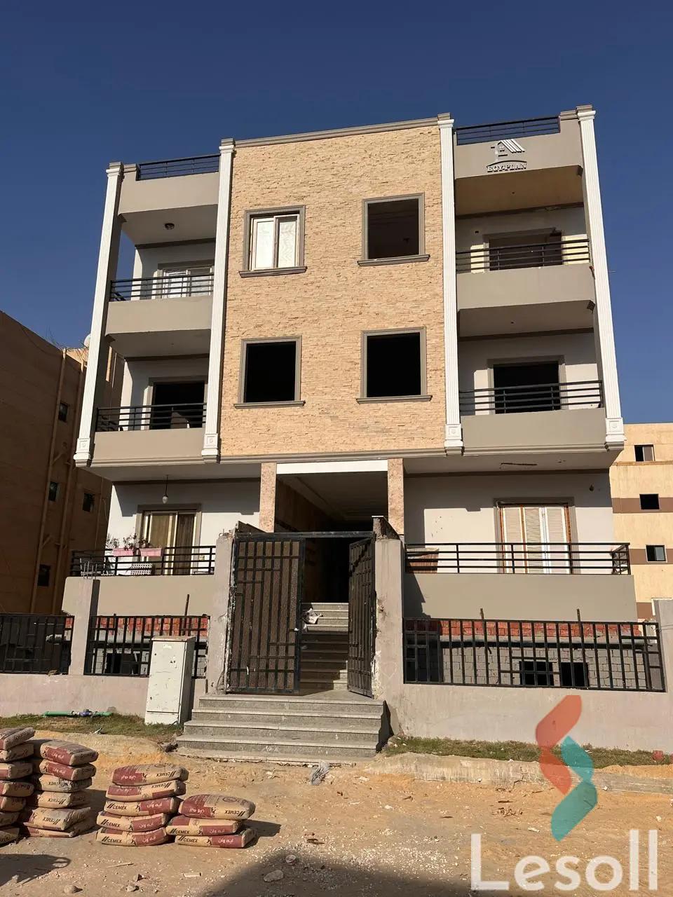 Apartment for sale with an area 170 meters and 3 rooms in  Cheikh Zayed Giza  - Image 3