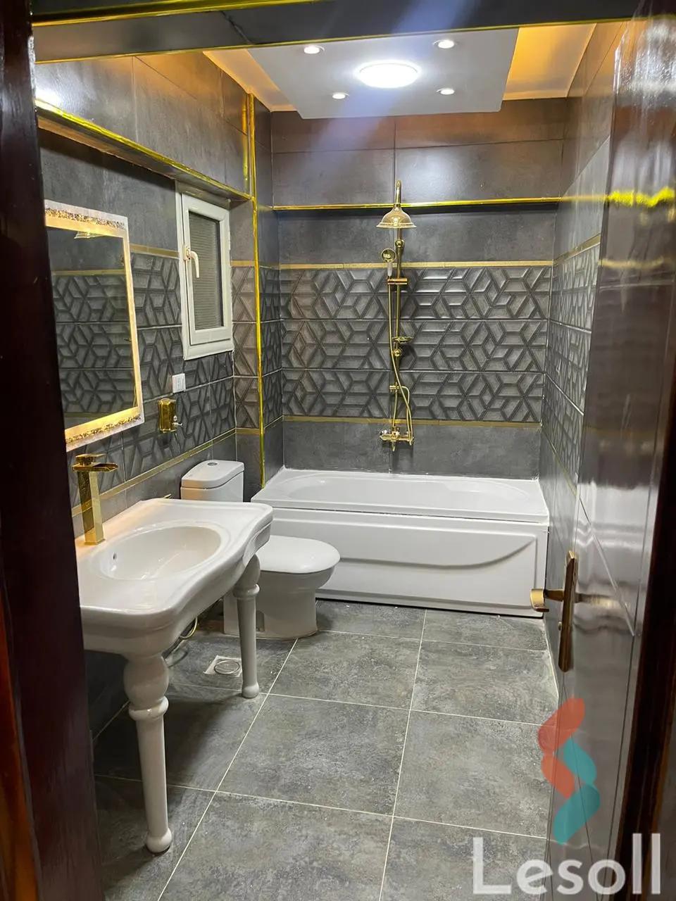 Apartment for sale with an area 220 meters and 3 rooms in  Nasr City Cairo  - Image 3