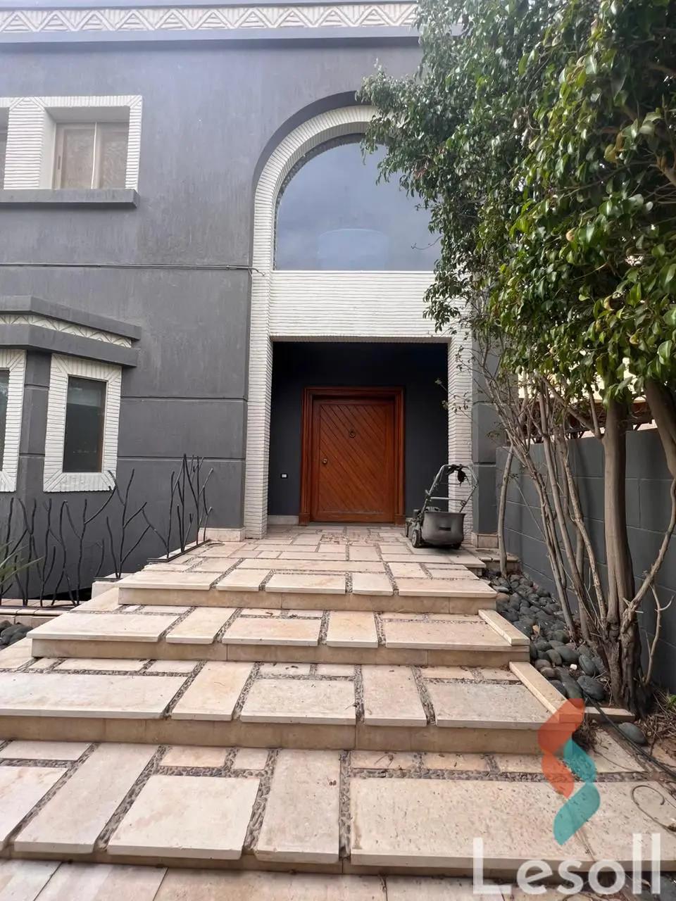 فيلا للبيع بمساحة 1,282 متر و 11 غرف في  التجمع الخامس القاهرة