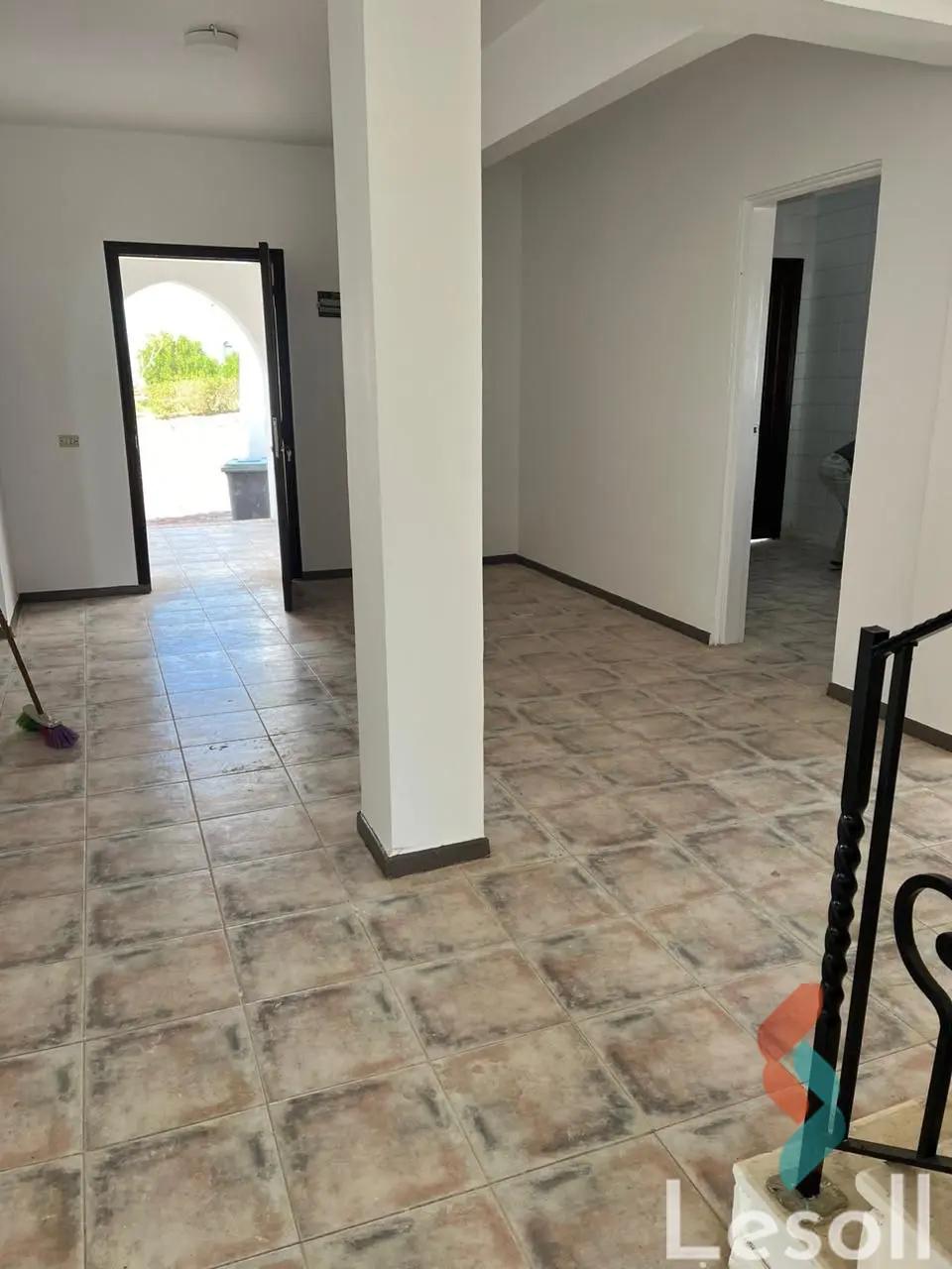 Villa for sale with an area 600 meters and 3 rooms in  Ras Snumberr South Sinai  - All Images