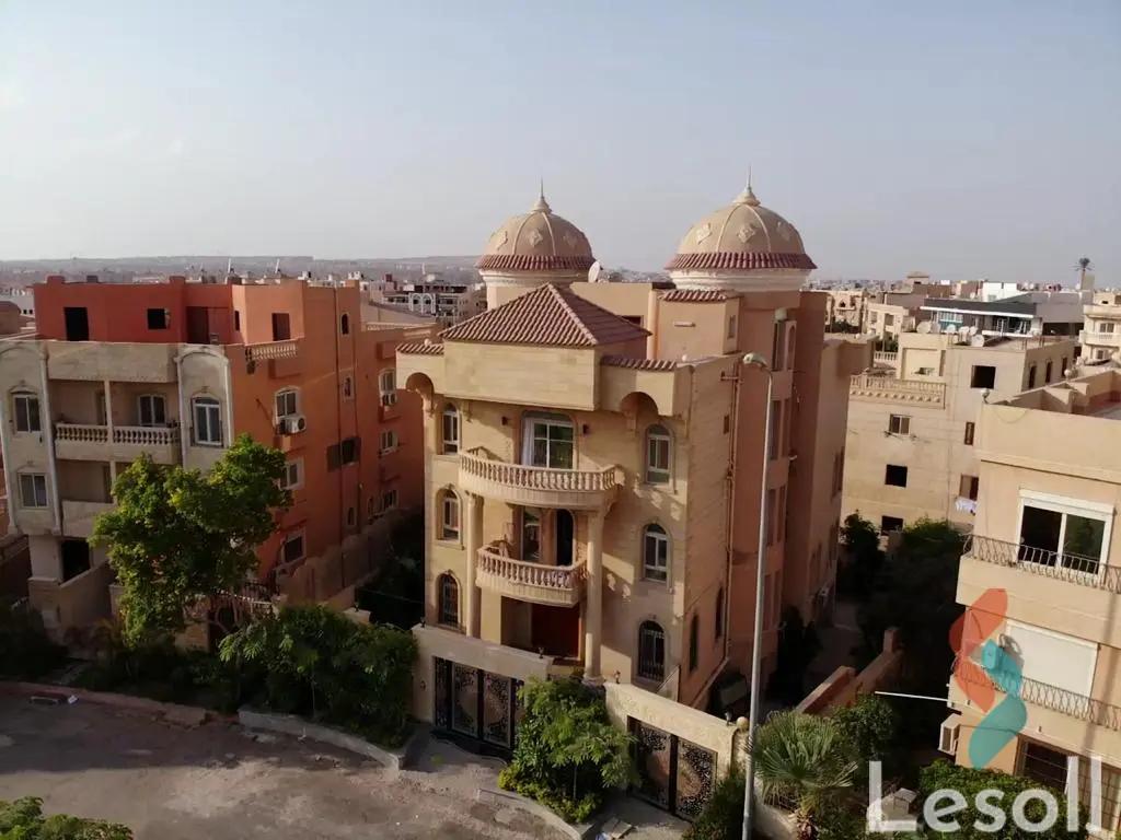فيلا للبيع بمساحة 1,100 متر و 5 غرف في  الشيخ زايد الجيزة