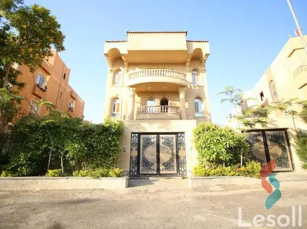 فيلا للبيع بمساحة 1,100 متر و 5 غرف في  الشيخ زايد الجيزة