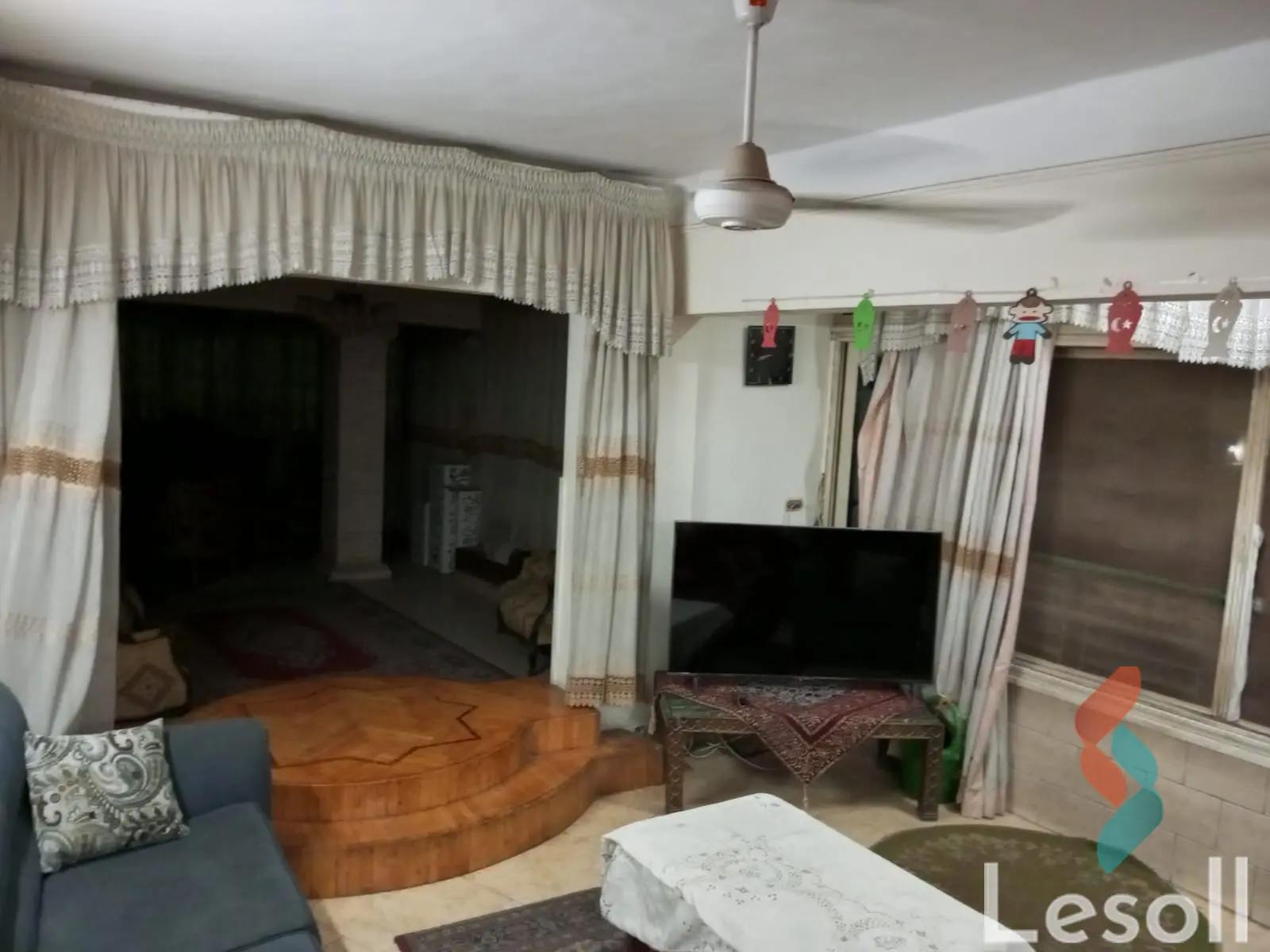 بنتهاوس للبيع بمساحة 285 متر و 6 غرف في  النزهة الجديدة القاهرة