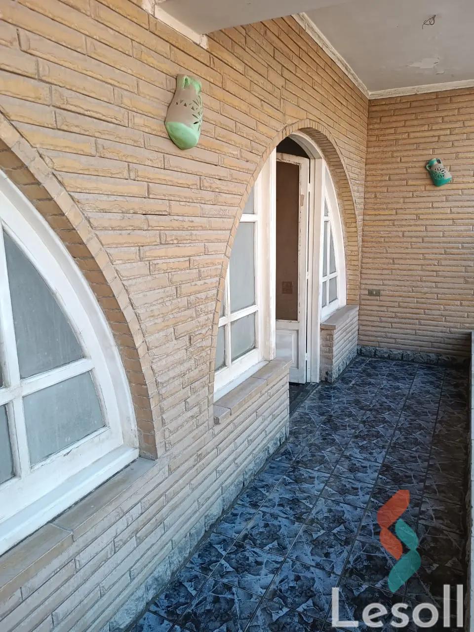 شقة للايجار الشهري بمساحة 230 متر و 5 غرف في حلوان القاهرة