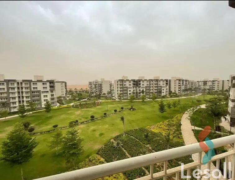 شقة للبيع بمساحة 200 متر و 3 غرف في  مدينتي القاهرة