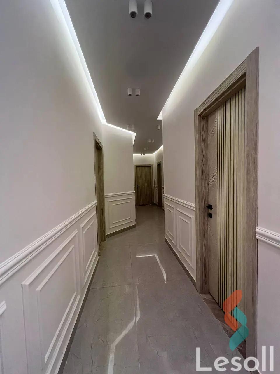 شقة للبيع بمساحة 220 متر و 3 غرف في  التجمع الخامس القاهرة - صورة 4