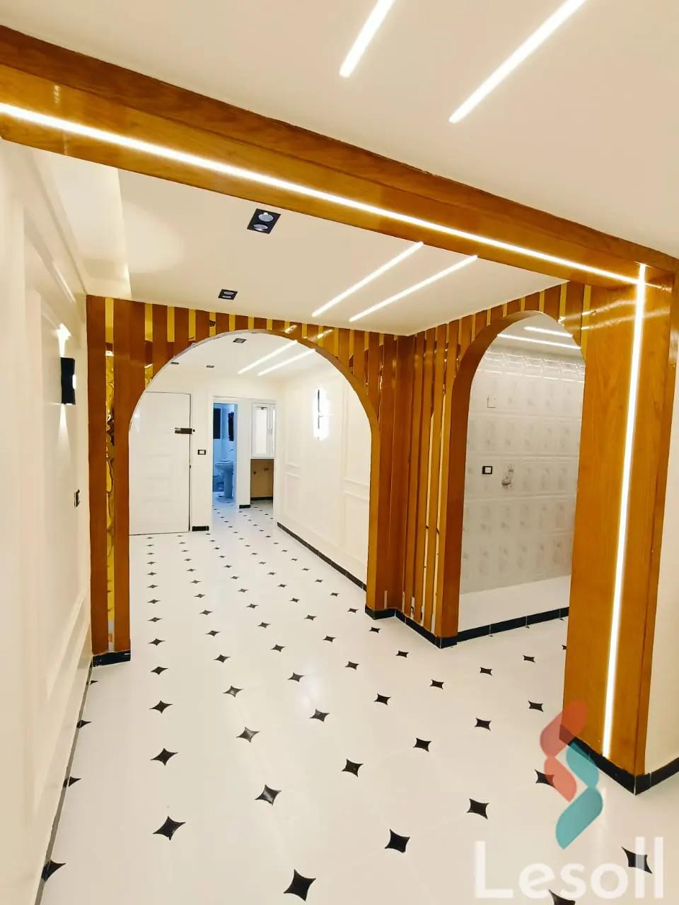 شقة للبيع بمساحة 360 متر و 3 غرف في  العجمي الاسكندرية