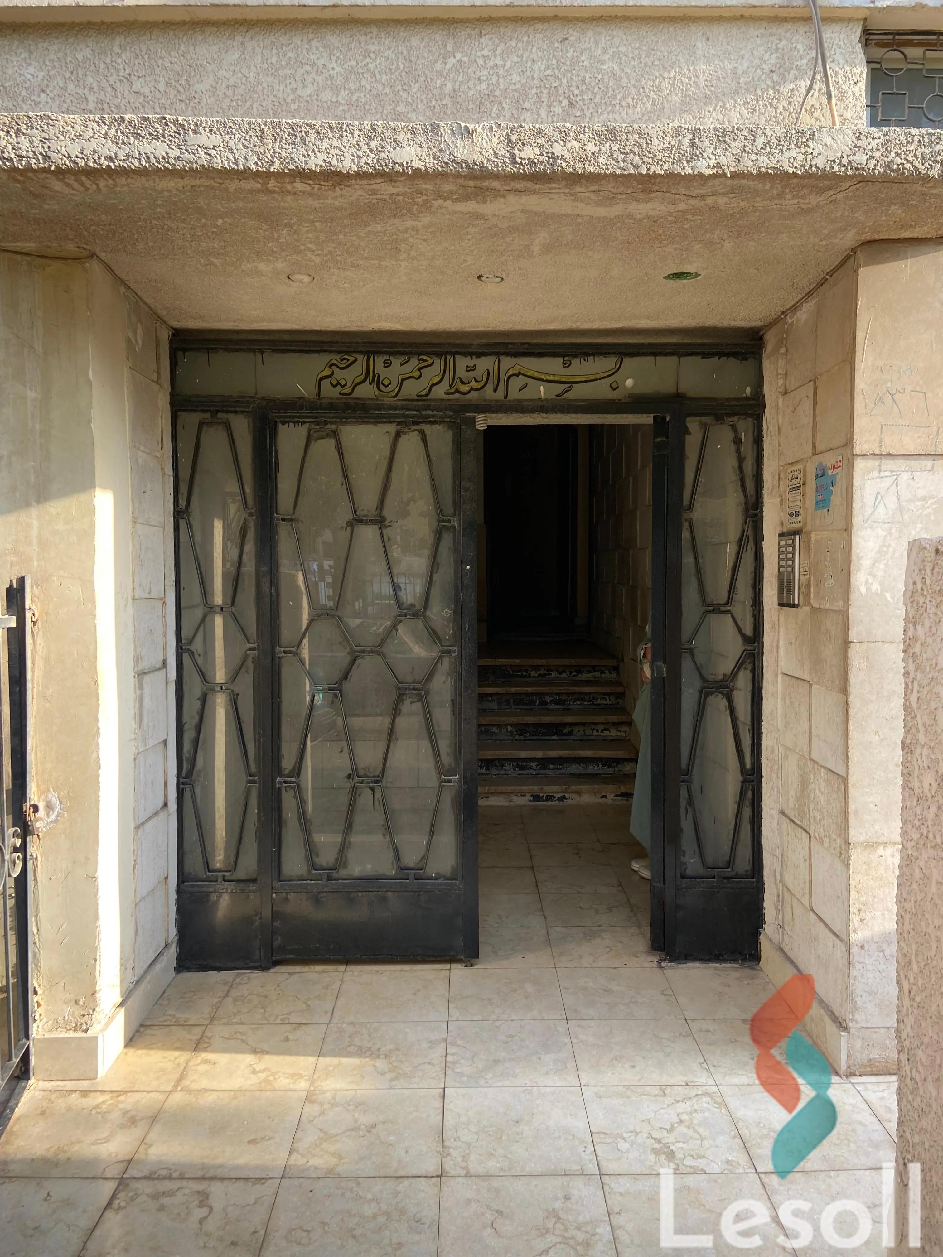 شقة للبيع بمساحة 132 متر و 5 غرف في  النزهة القاهرة - صورة 2