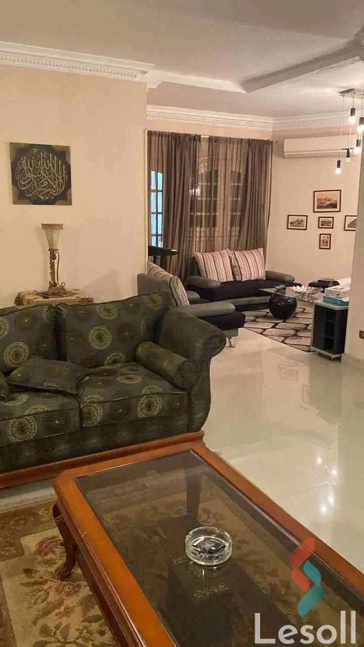 فيلا للبيع بمساحة 450 متر و 5 غرف في  مدينة الشروق القاهرة