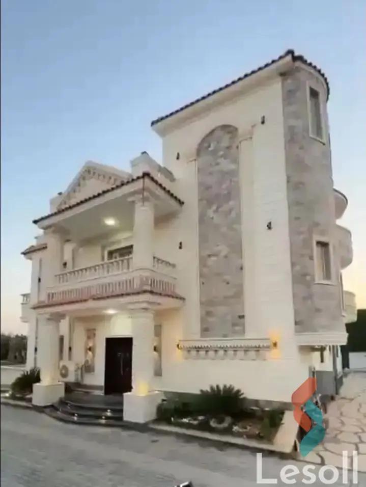 Villa for sale with an area 4,200 meters and 6 rooms in  Sixth of October Giza  - Image 3