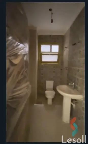 Apartment for sale with an area 130 meters and 3 rooms in  Cheikh Zayed Giza  - Image 4