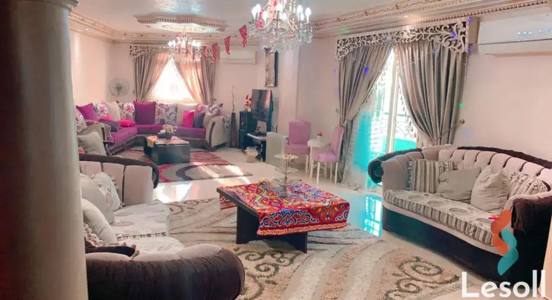 شقة للبيع بمساحة 173 متر و 3 غرف في  شبرا القاهرة