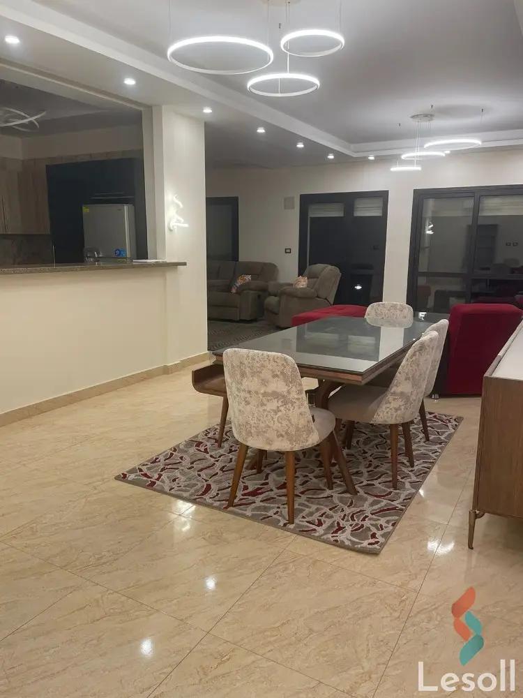 شقة للايجار الشهري بمساحة 200 متر و 3 غرف في الشيخ زايد الجيزة