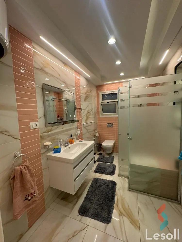 شقة للايجار اليومي بمساحة 260 متر و 3 غرف في المهندسين الجيزة - صورة 2