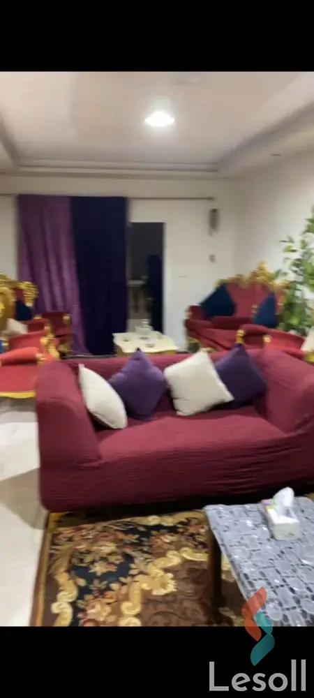 شقة للبيع بمساحة 200 متر و 3 غرف في الهرم الجيزة