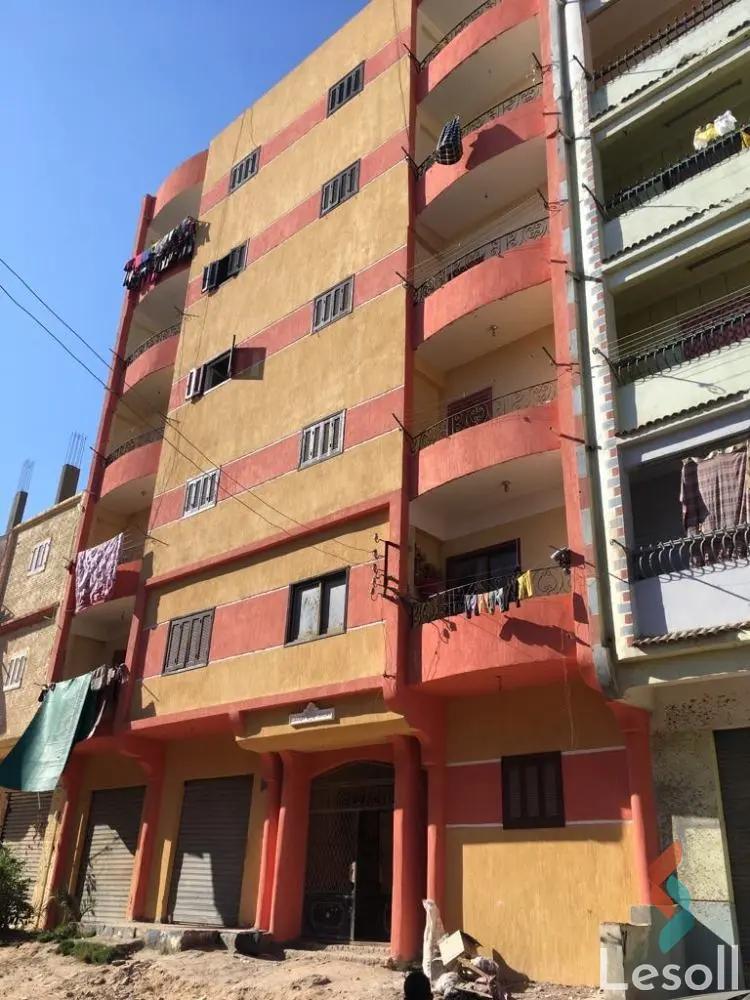  عمارة للبيع بمساحة 165 متر و غرفتان في كوم حمادة البحيرة
